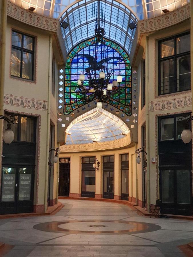 Art Nouveau Apartment Ultracentral Oradea Exterior photo